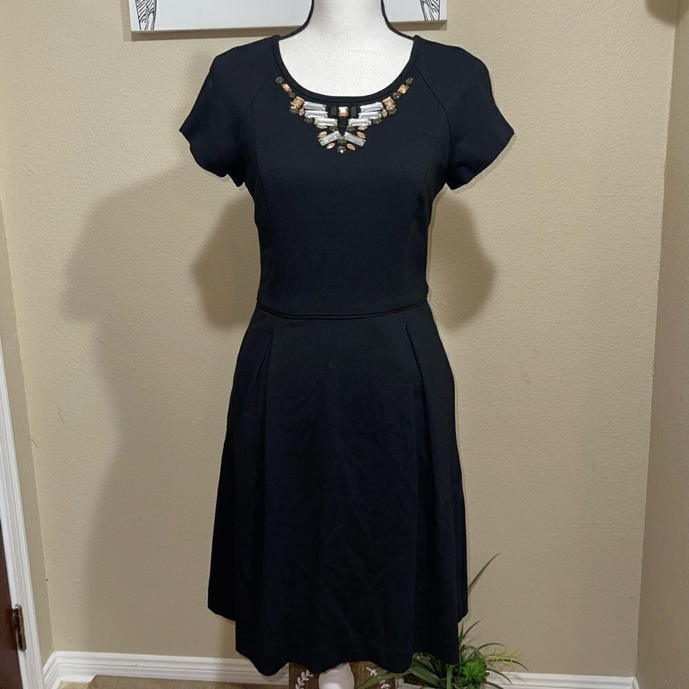 💜 Banana Republic Black Short Sleeve Jeweled Beaded Sheath Dress Size 4 pockets